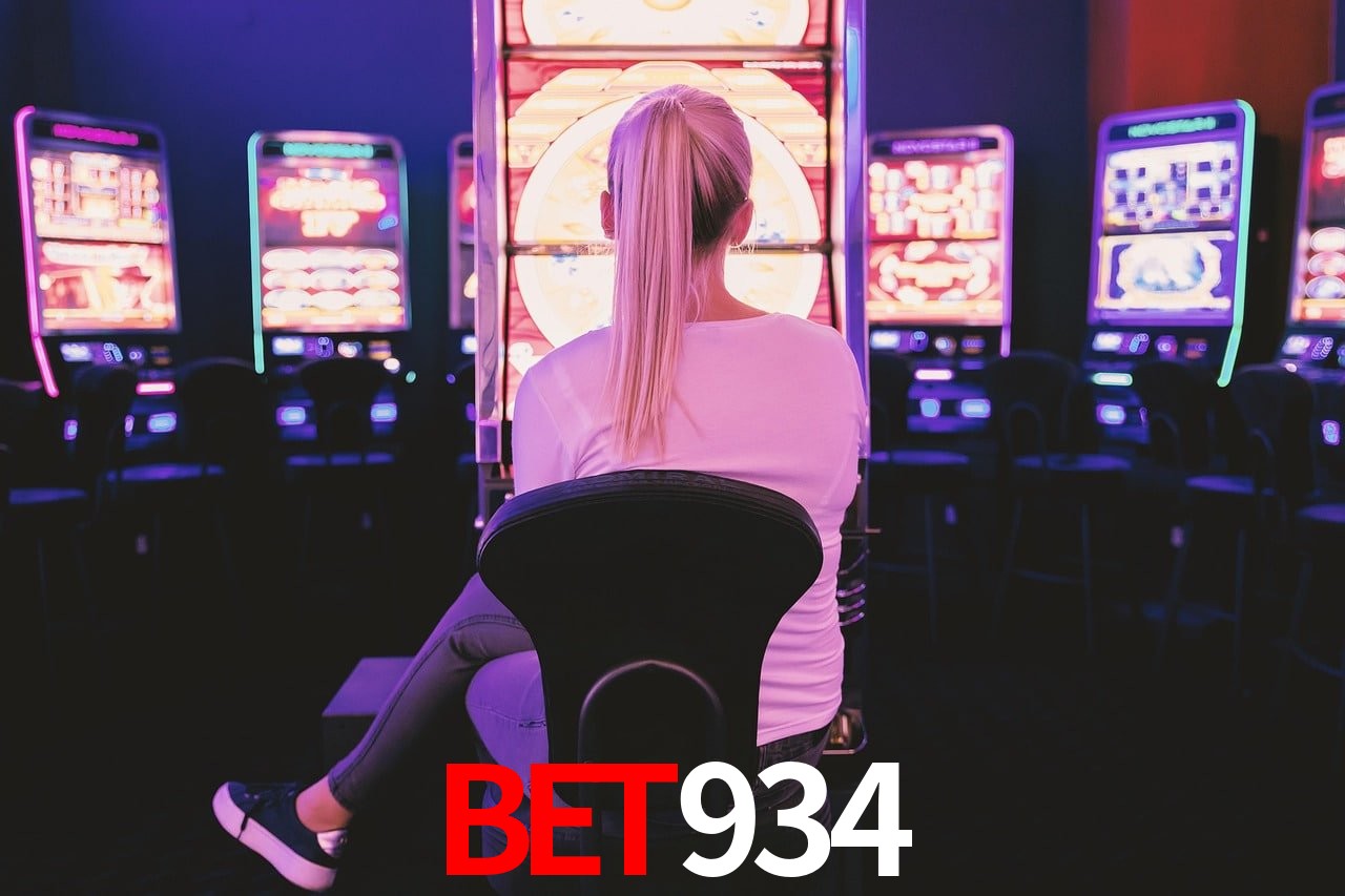 Bonus Features BET934